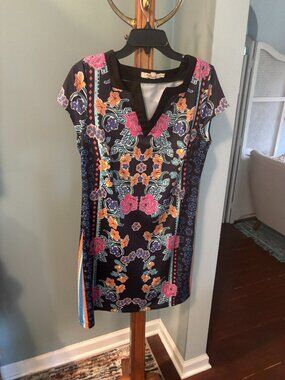 Aryeh dress, v neck, cap sleeves, colorful, flowery